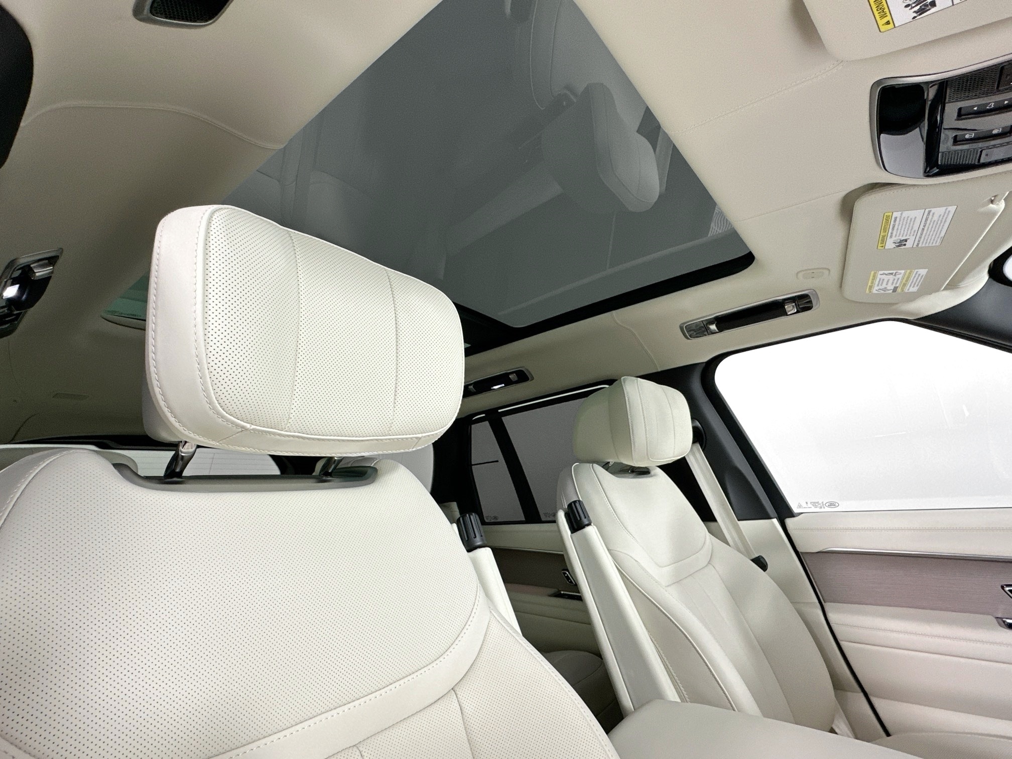 new 2025 Land Rover Range Rover car, priced at $184,480