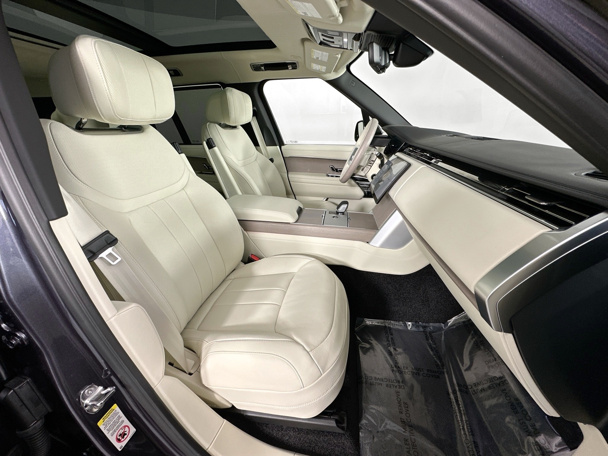new 2025 Land Rover Range Rover car, priced at $184,480