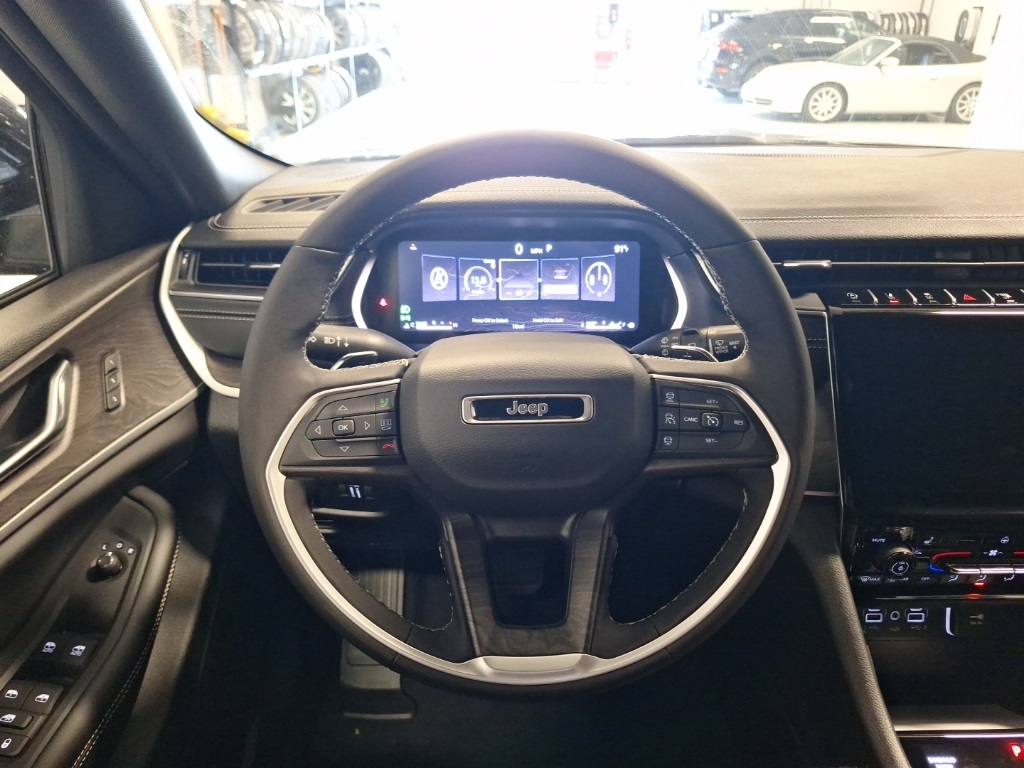 new 2025 Jeep Grand Cherokee L car, priced at $52,335