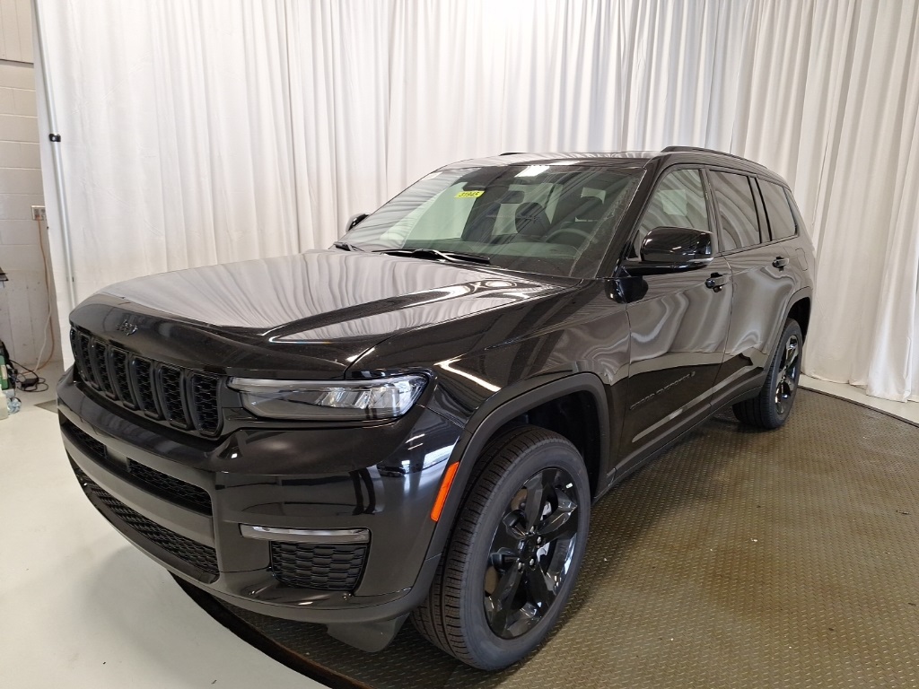 new 2025 Jeep Grand Cherokee L car, priced at $52,335