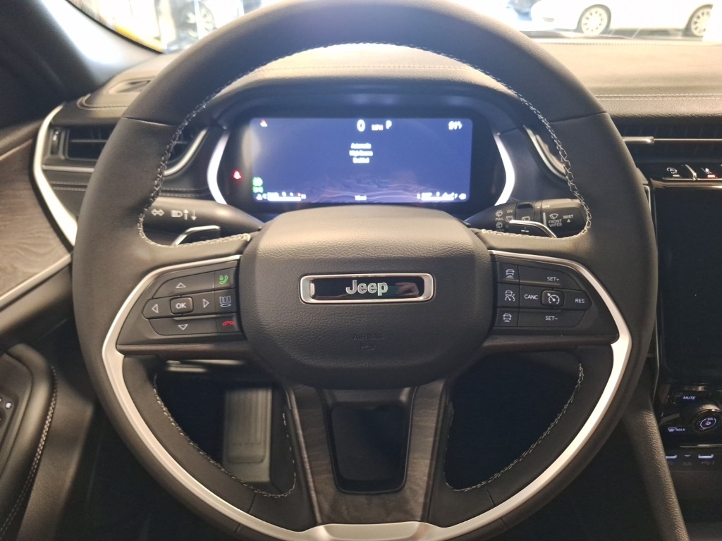 new 2025 Jeep Grand Cherokee L car, priced at $52,335