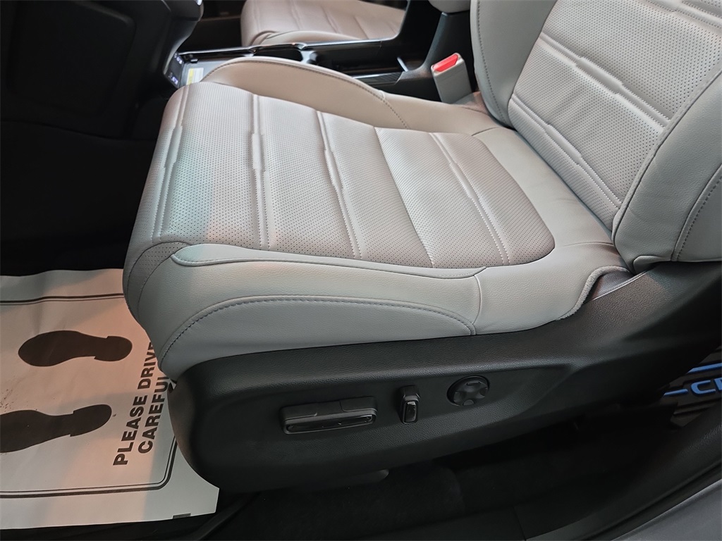 used 2022 Honda CR-V car, priced at $31,240