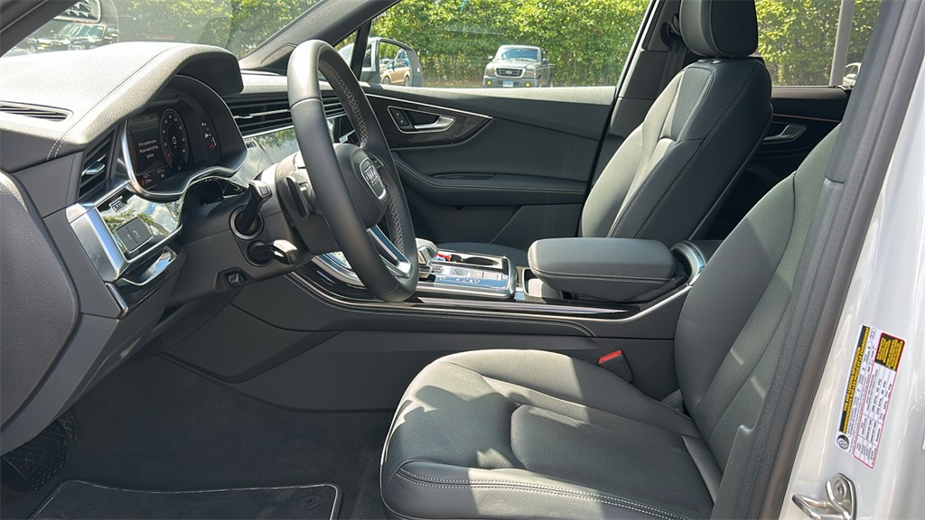 used 2025 Audi Q7 car, priced at $65,990