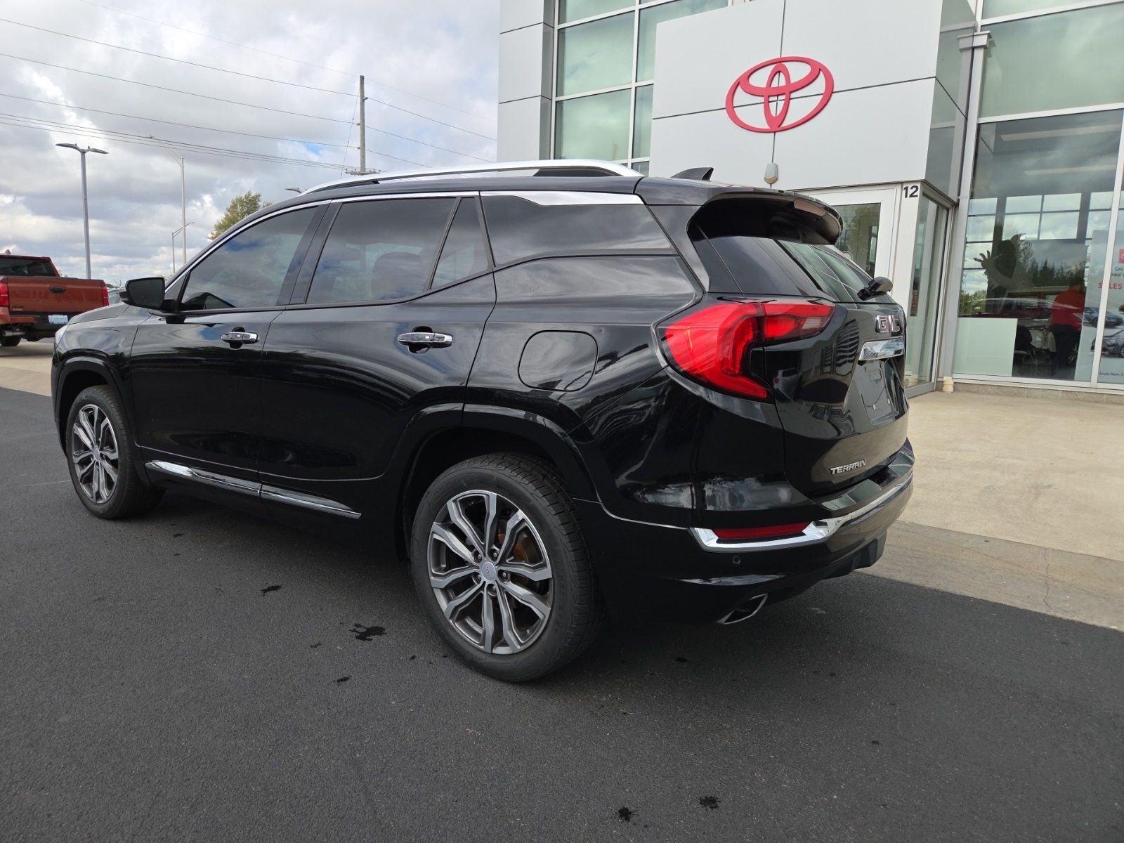 used 2018 GMC Terrain car, priced at $19,368