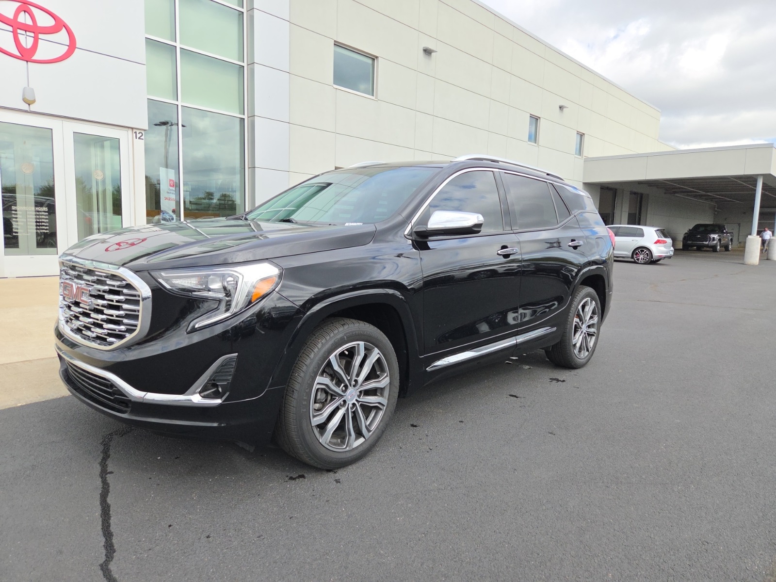 used 2018 GMC Terrain car, priced at $19,368