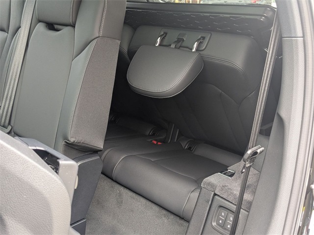 new 2025 Audi Q7 car, priced at $72,350
