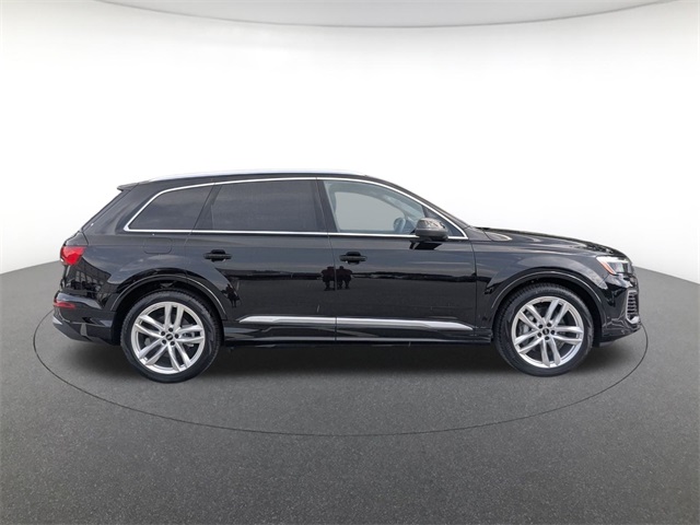 new 2025 Audi Q7 car, priced at $72,350