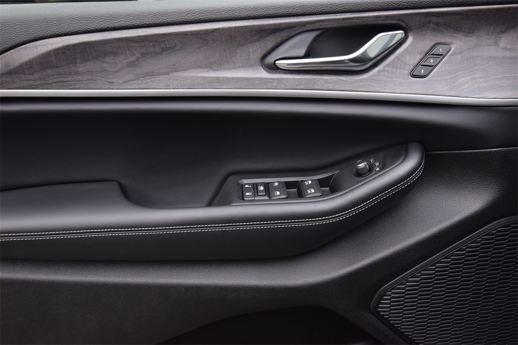 new 2025 Jeep Grand Cherokee L car, priced at $50,634