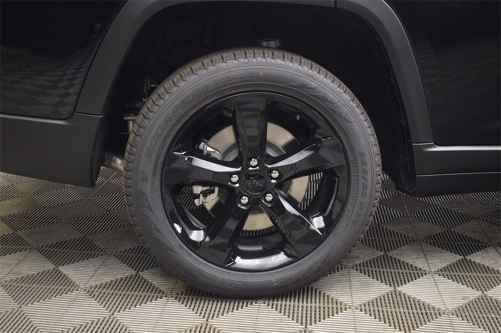 new 2025 Jeep Grand Cherokee L car, priced at $50,634