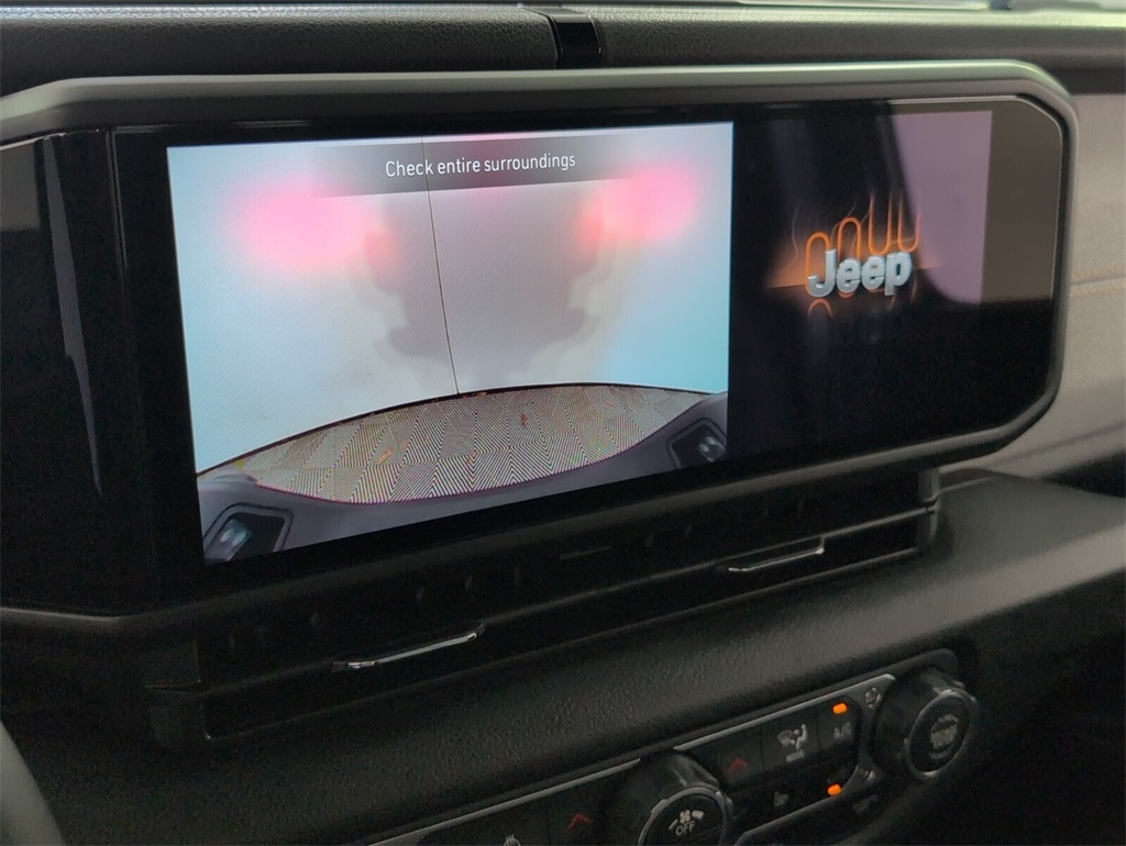 used 2025 Jeep Gladiator car, priced at $39,000