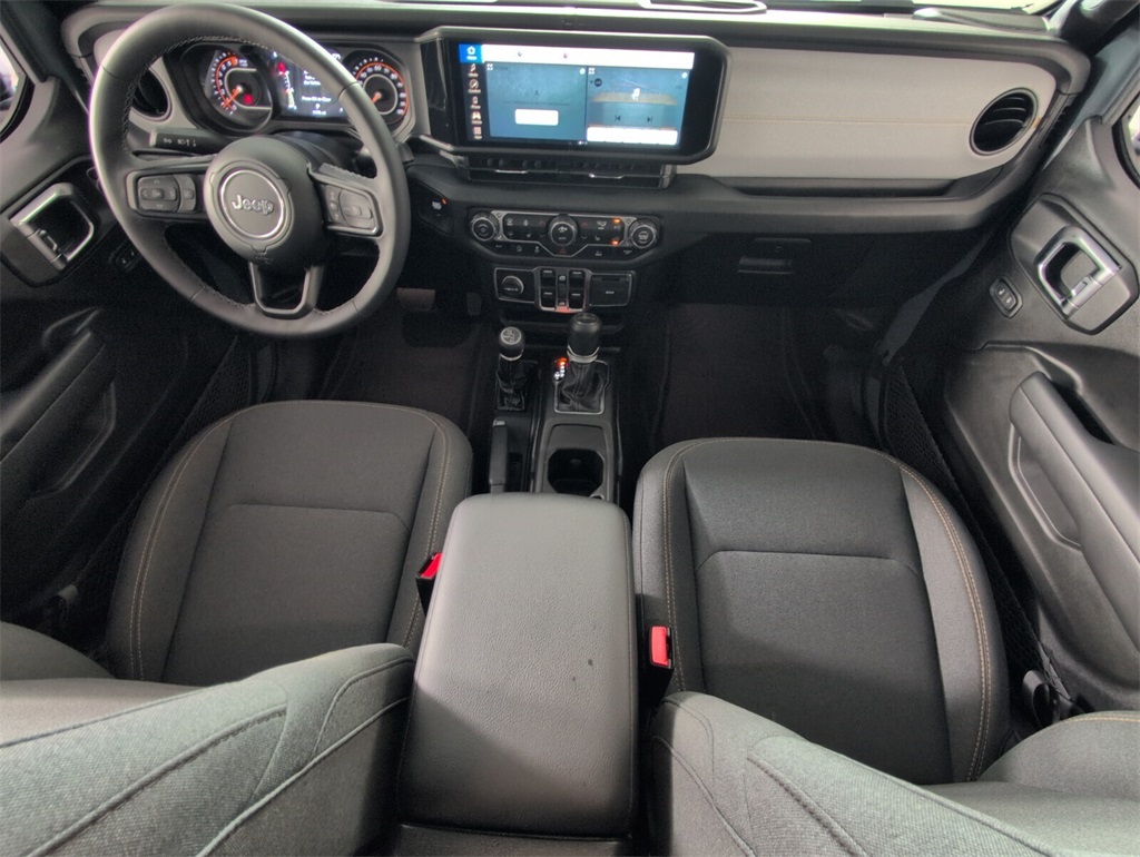 used 2025 Jeep Gladiator car, priced at $39,000