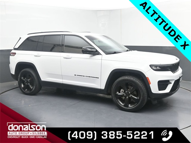used 2023 Jeep Grand Cherokee car, priced at $33,693