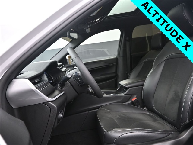 used 2023 Jeep Grand Cherokee car, priced at $33,693