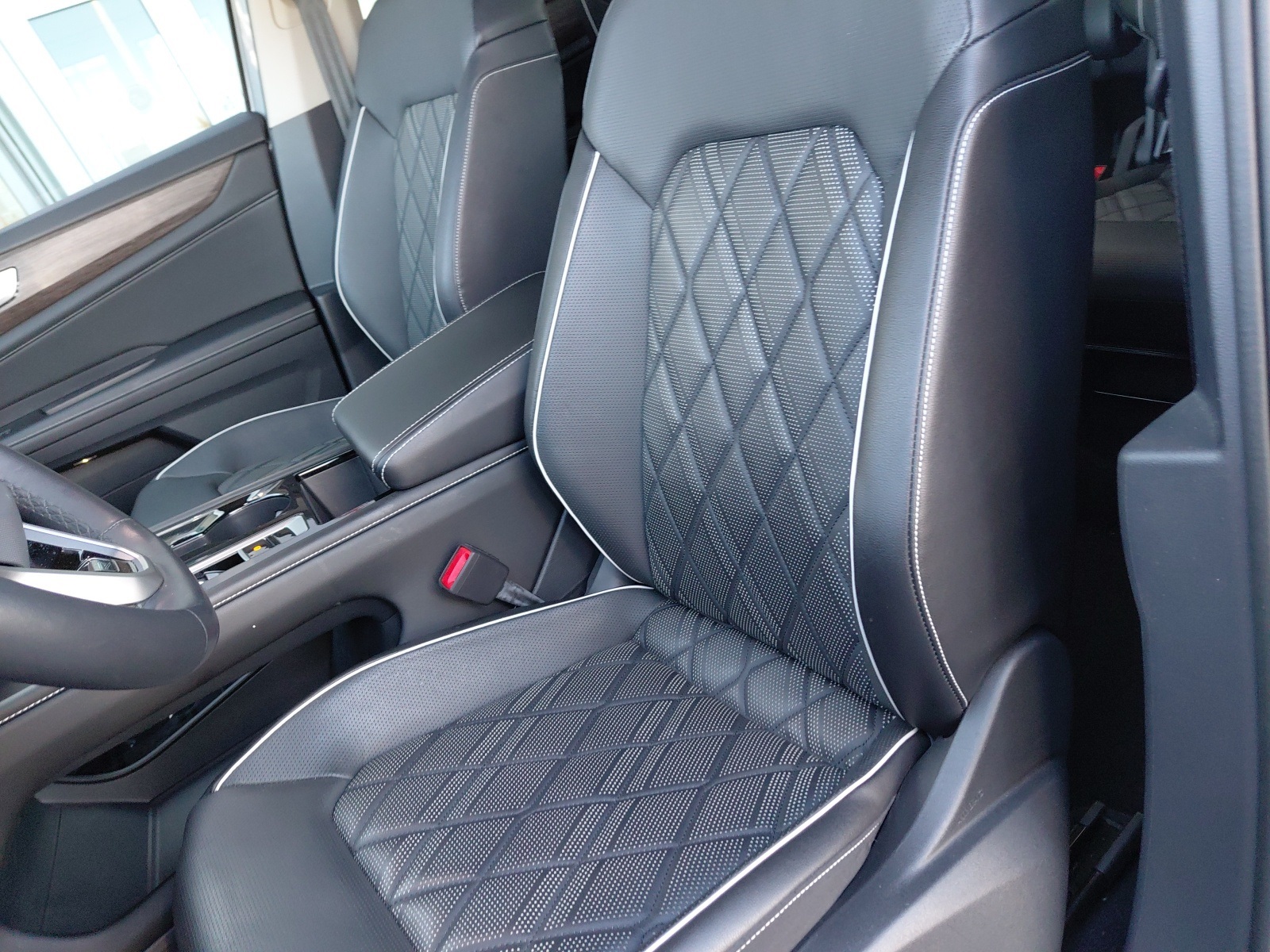 used 2024 Volkswagen Atlas car, priced at $39,476