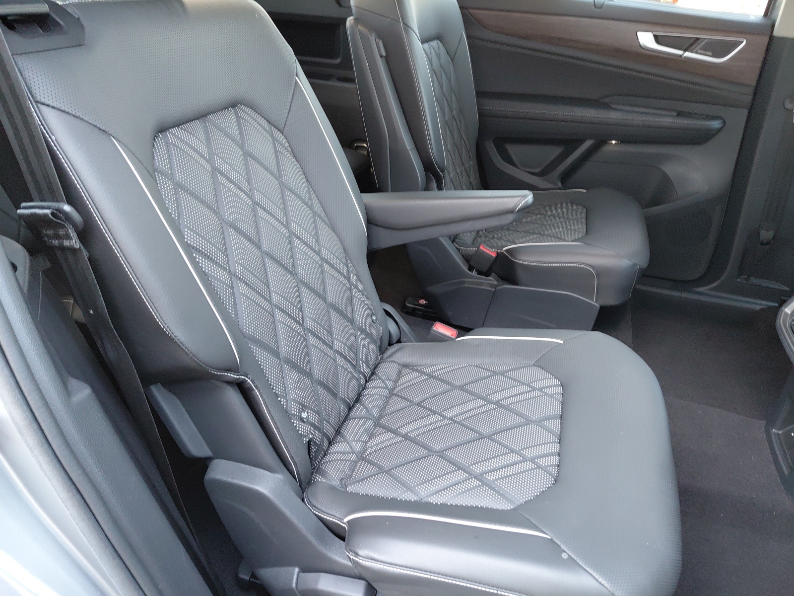 used 2024 Volkswagen Atlas car, priced at $39,476