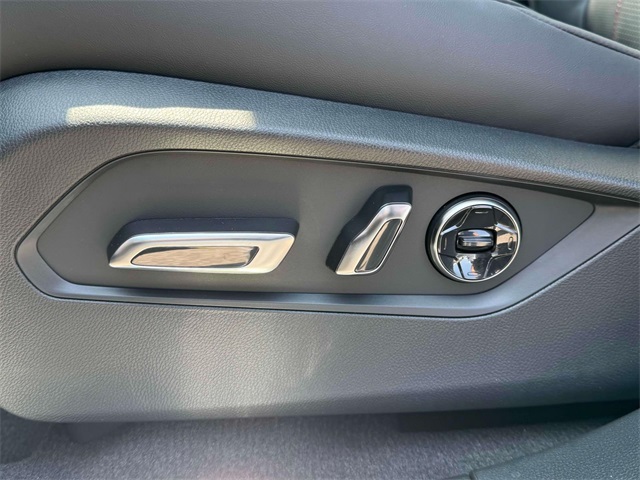 new 2025 Acura RDX car, priced at $56,400