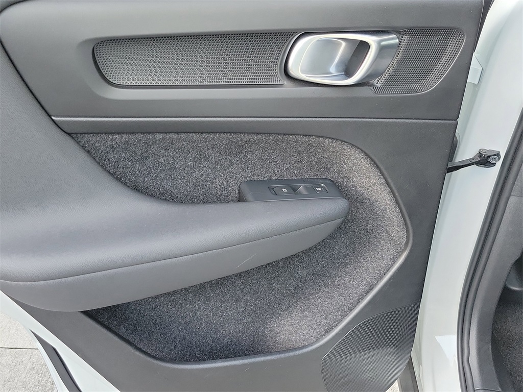 used 2025 Volvo XC40 car, priced at $29,995