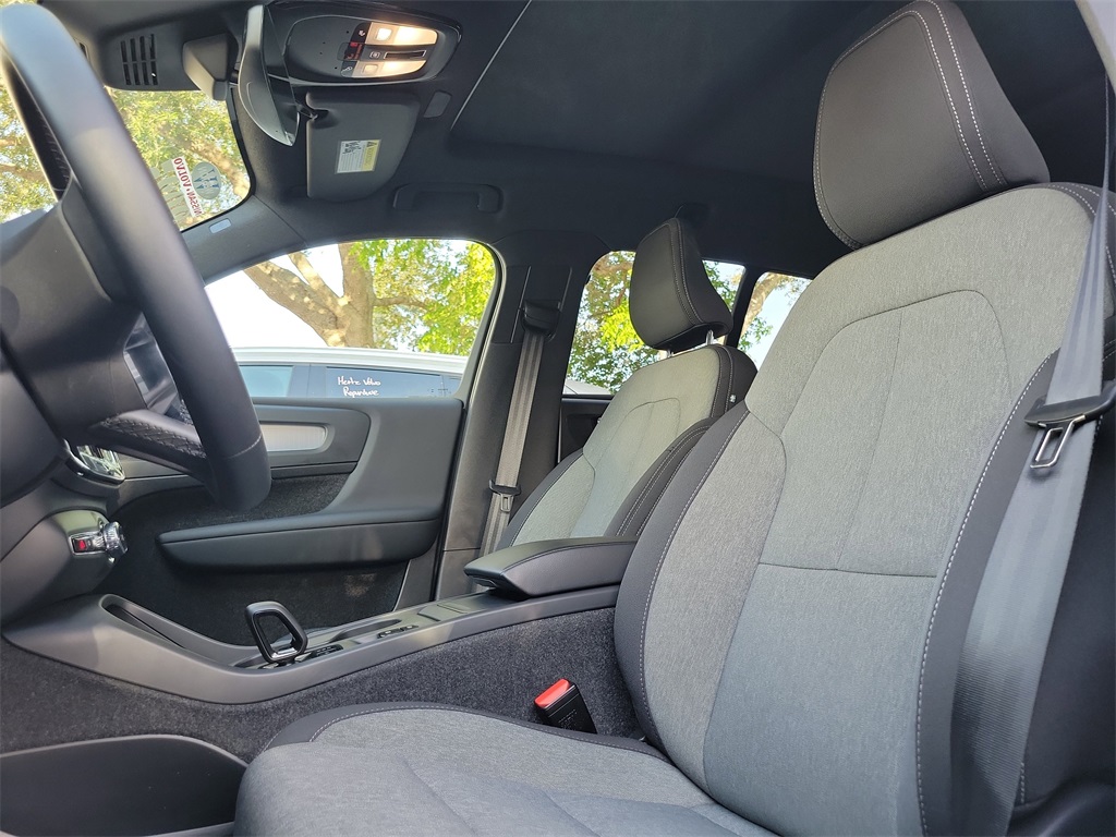 used 2025 Volvo XC40 car, priced at $29,995