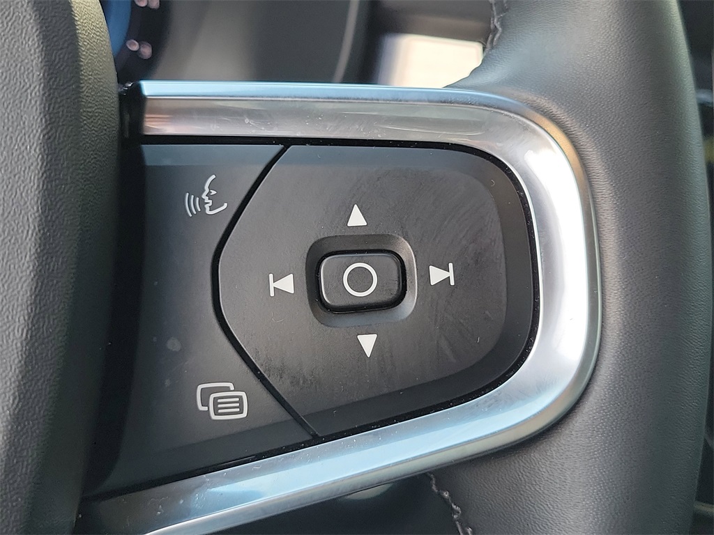used 2025 Volvo XC40 car, priced at $29,995