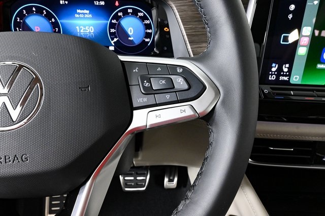 new 2025 Volkswagen Atlas car, priced at $58,399