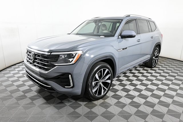 new 2025 Volkswagen Atlas car, priced at $58,399