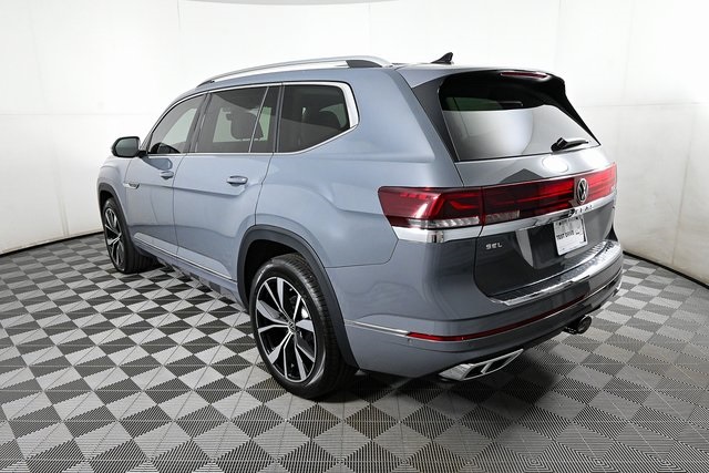 new 2025 Volkswagen Atlas car, priced at $58,399