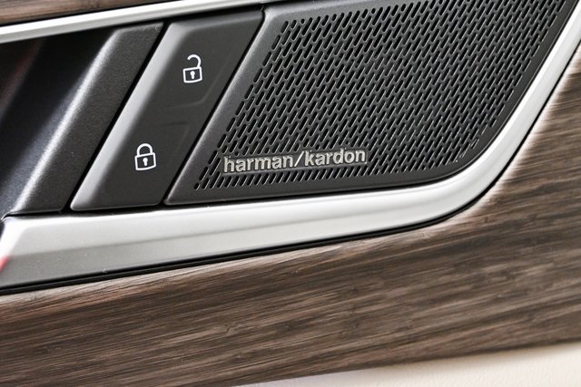 new 2025 Volkswagen Atlas car, priced at $58,399