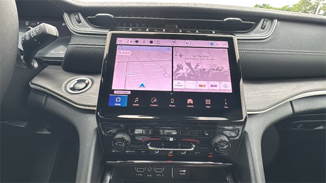 new 2025 Jeep Grand Cherokee car, priced at $45,025