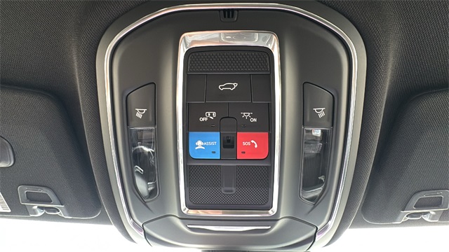 new 2025 Jeep Grand Cherokee car, priced at $45,025