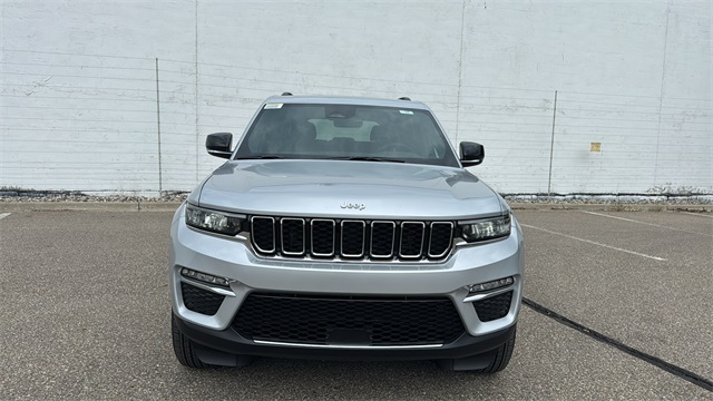 new 2025 Jeep Grand Cherokee car, priced at $45,025