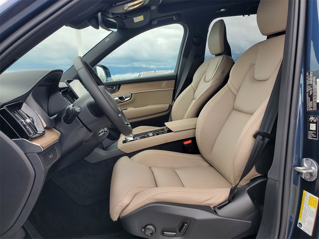 new 2026 Volvo XC90 car, priced at $68,325