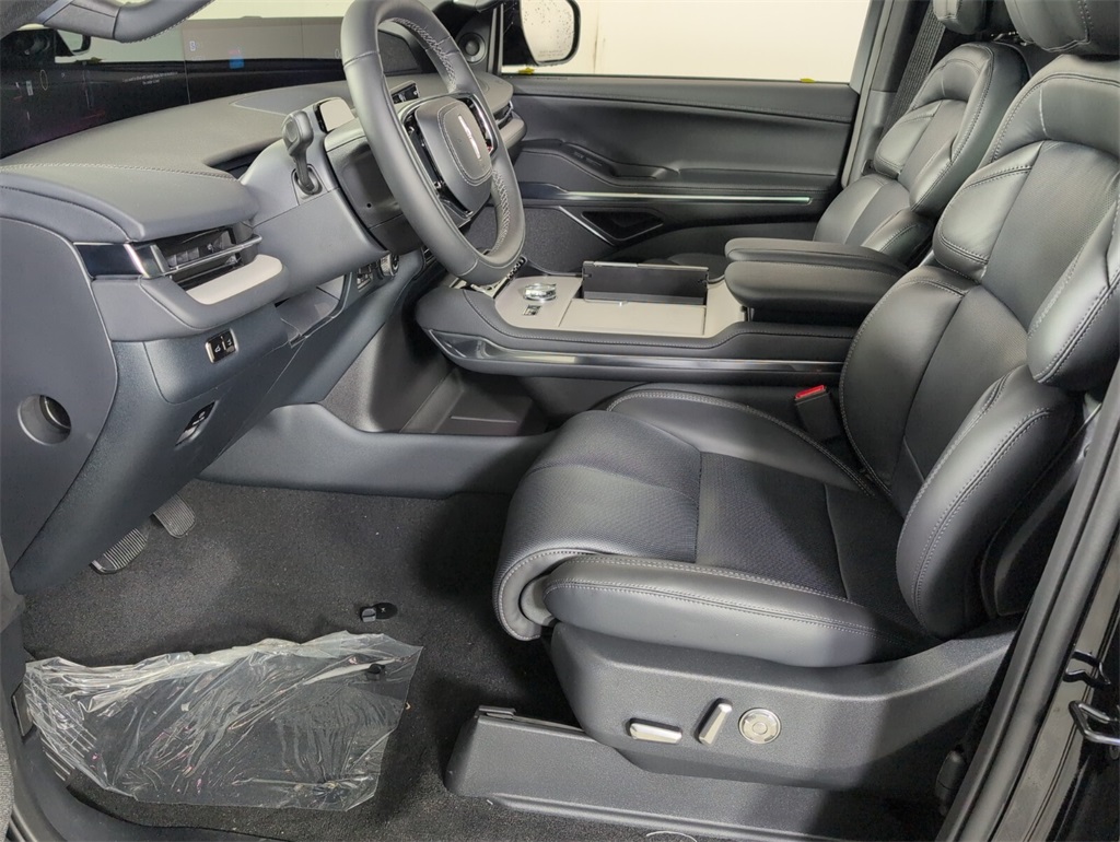 new 2025 Lincoln Navigator L car, priced at $109,052
