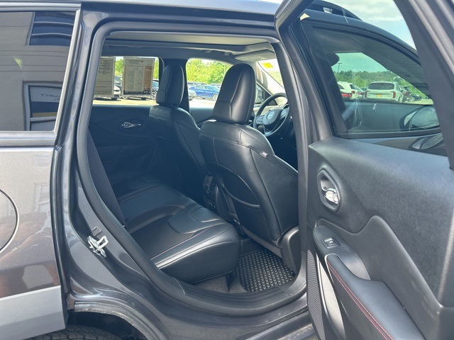 used 2022 Jeep Cherokee car, priced at $28,690