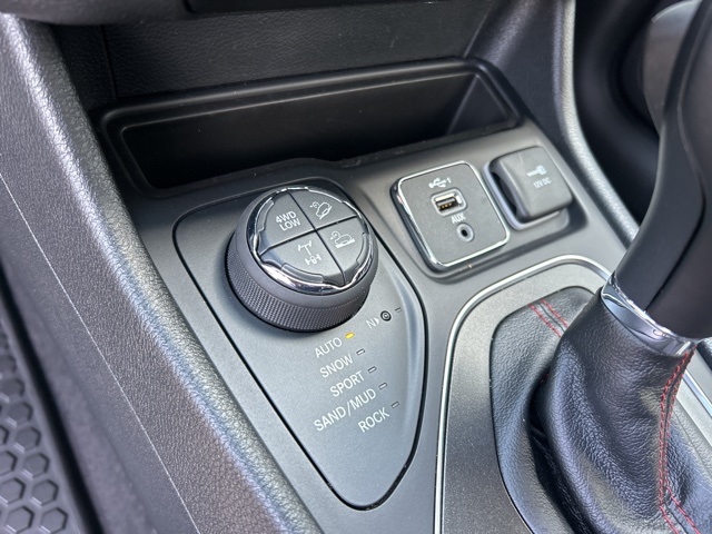 used 2022 Jeep Cherokee car, priced at $28,690