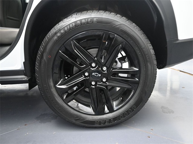 new 2025 Chevrolet Trax car, priced at $25,895
