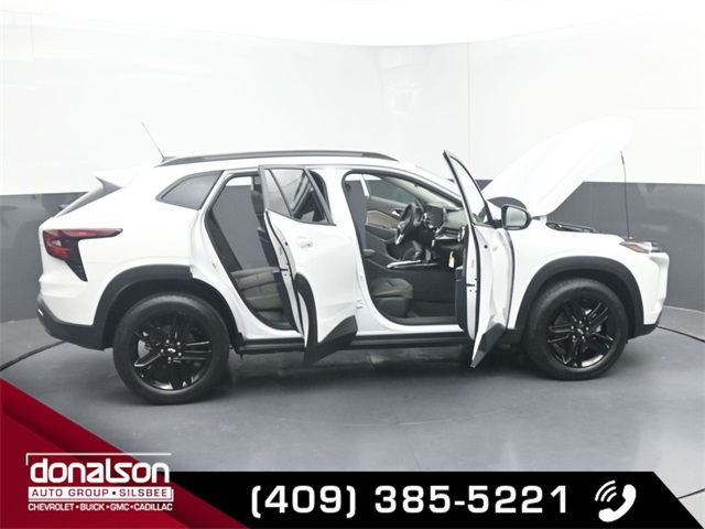 new 2025 Chevrolet Trax car, priced at $25,895