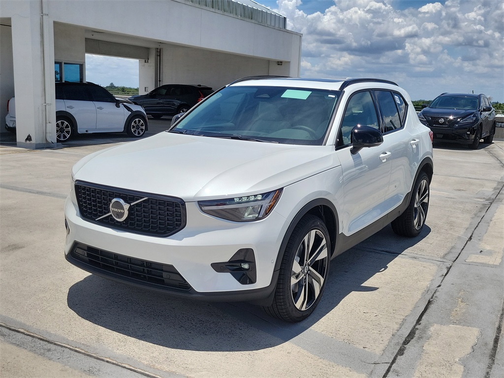 new 2026 Volvo XC40 car, priced at $46,425