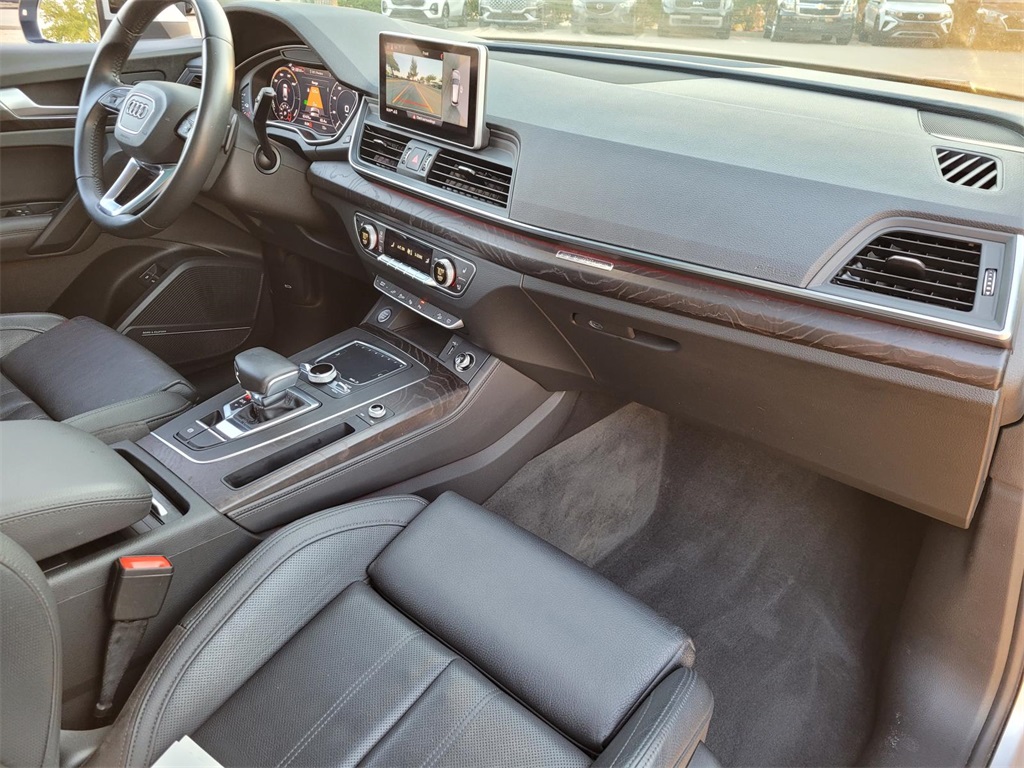 used 2020 Audi Q5 e car, priced at $23,563