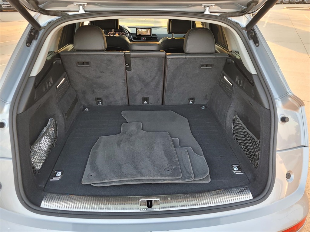 used 2020 Audi Q5 e car, priced at $23,563