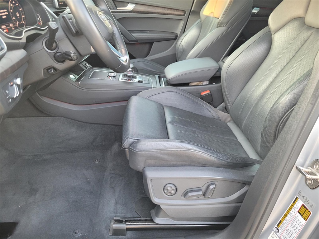 used 2020 Audi Q5 e car, priced at $23,563