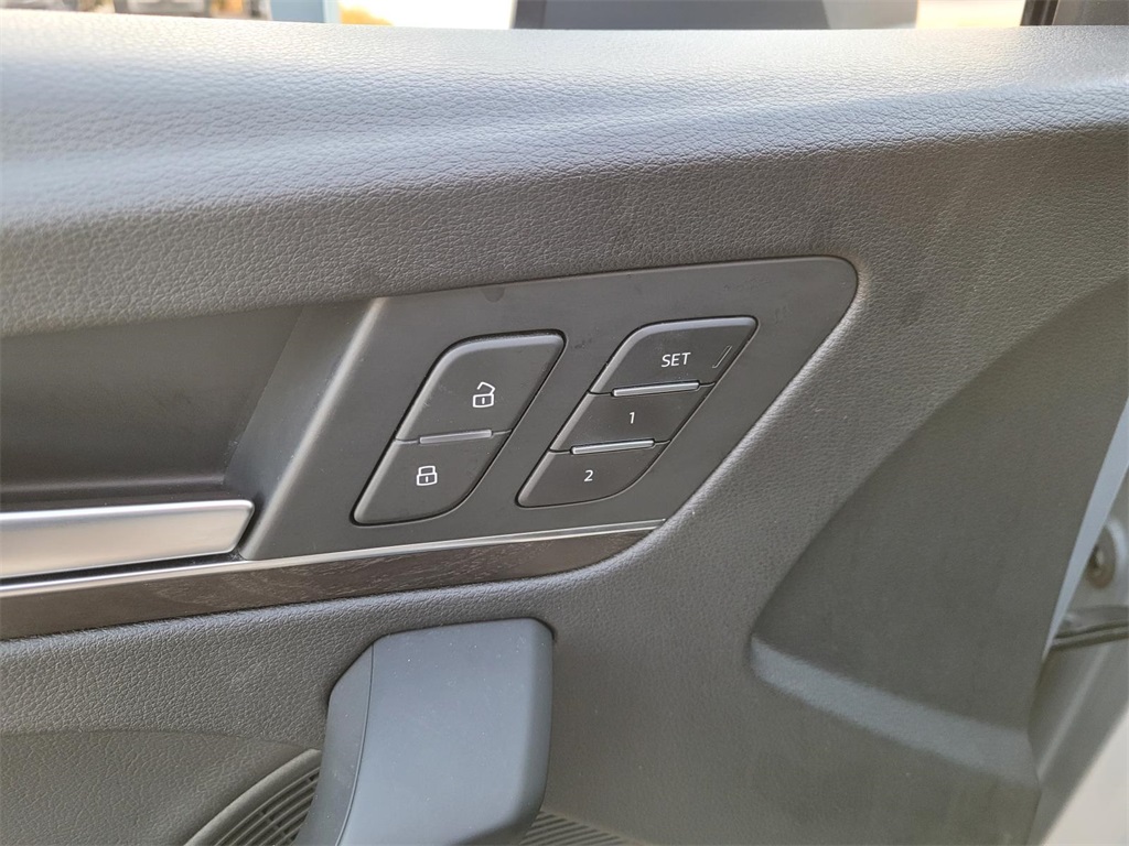 used 2020 Audi Q5 e car, priced at $23,563