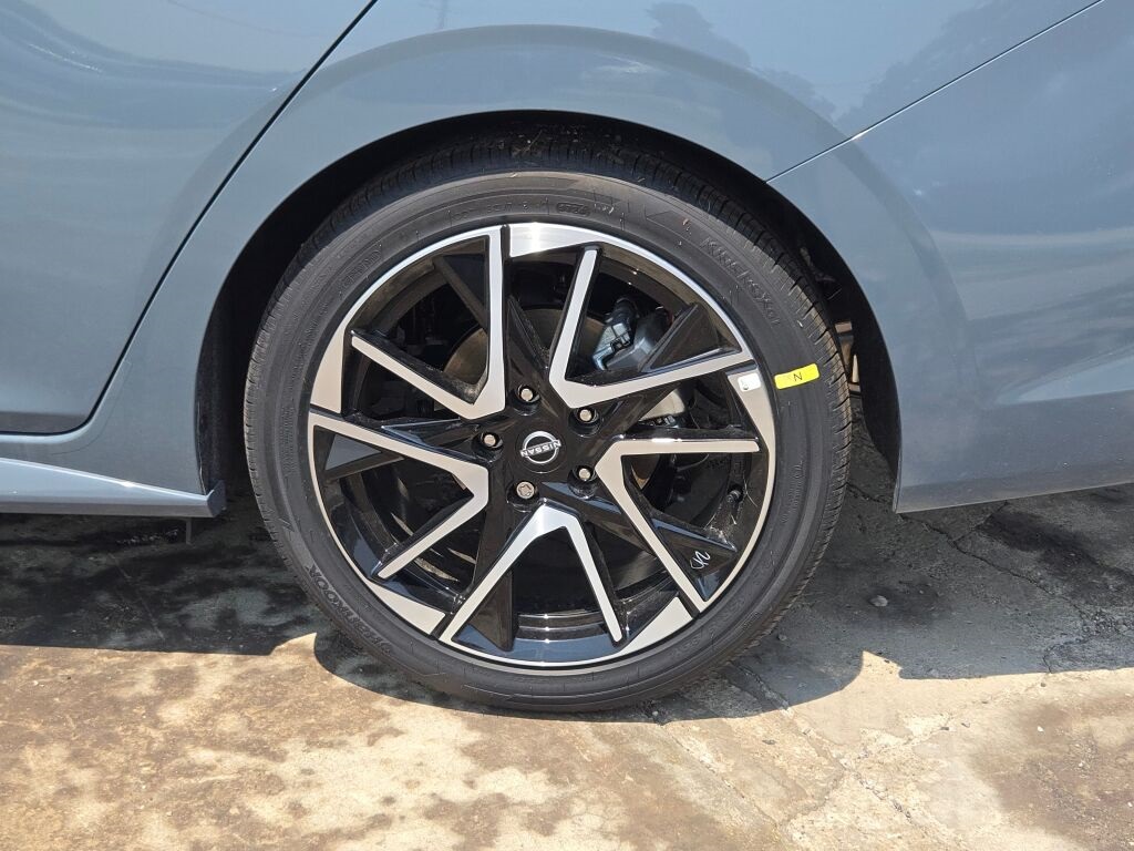 new 2025 Nissan Sentra car, priced at $26,630