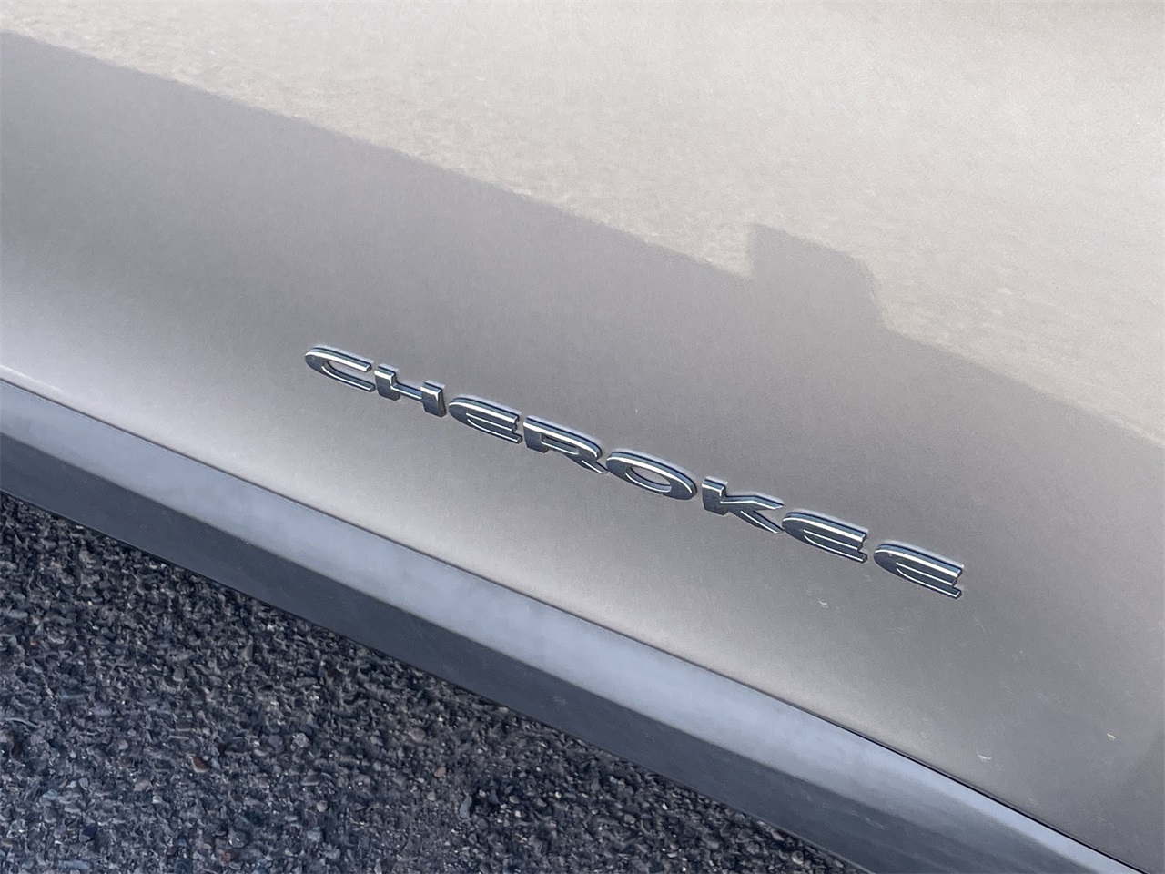 used 2014 Jeep Cherokee car, priced at $9,999