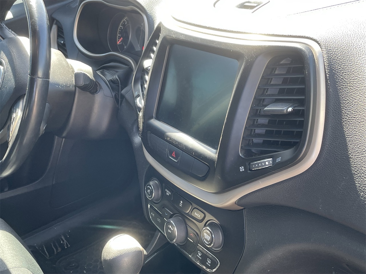 used 2014 Jeep Cherokee car, priced at $9,999