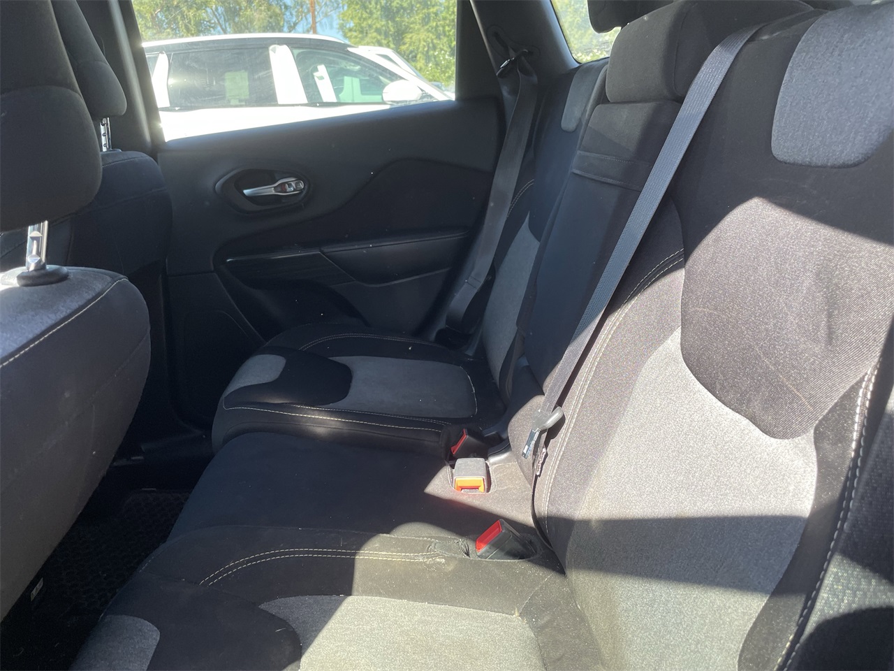 used 2014 Jeep Cherokee car, priced at $9,999