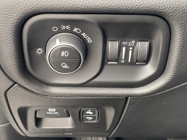 new 2025 Ram 1500 car, priced at $40,828