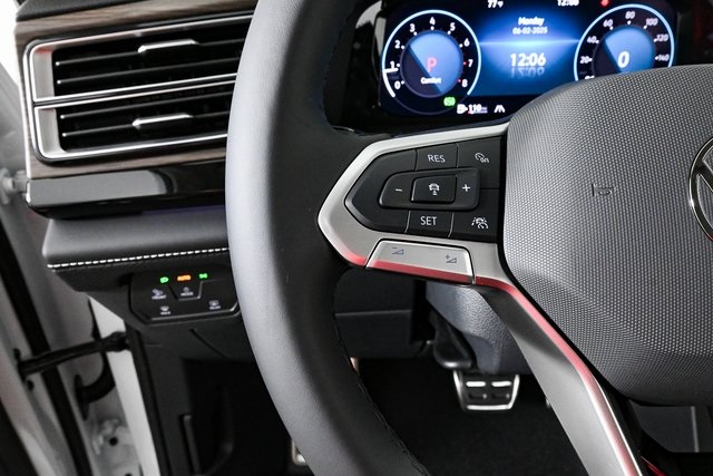 new 2025 Volkswagen Atlas car, priced at $58,399