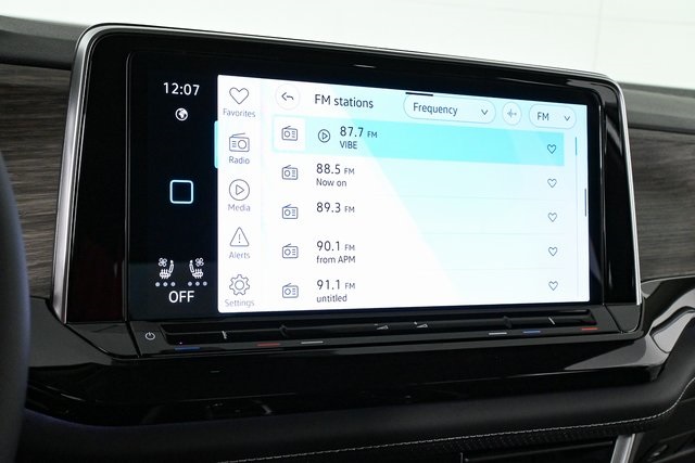 new 2025 Volkswagen Atlas car, priced at $58,399