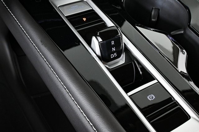 new 2025 Volkswagen Atlas car, priced at $58,399