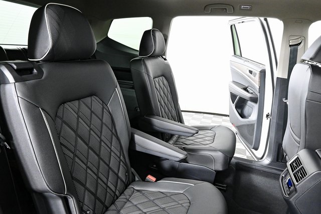new 2025 Volkswagen Atlas car, priced at $58,399